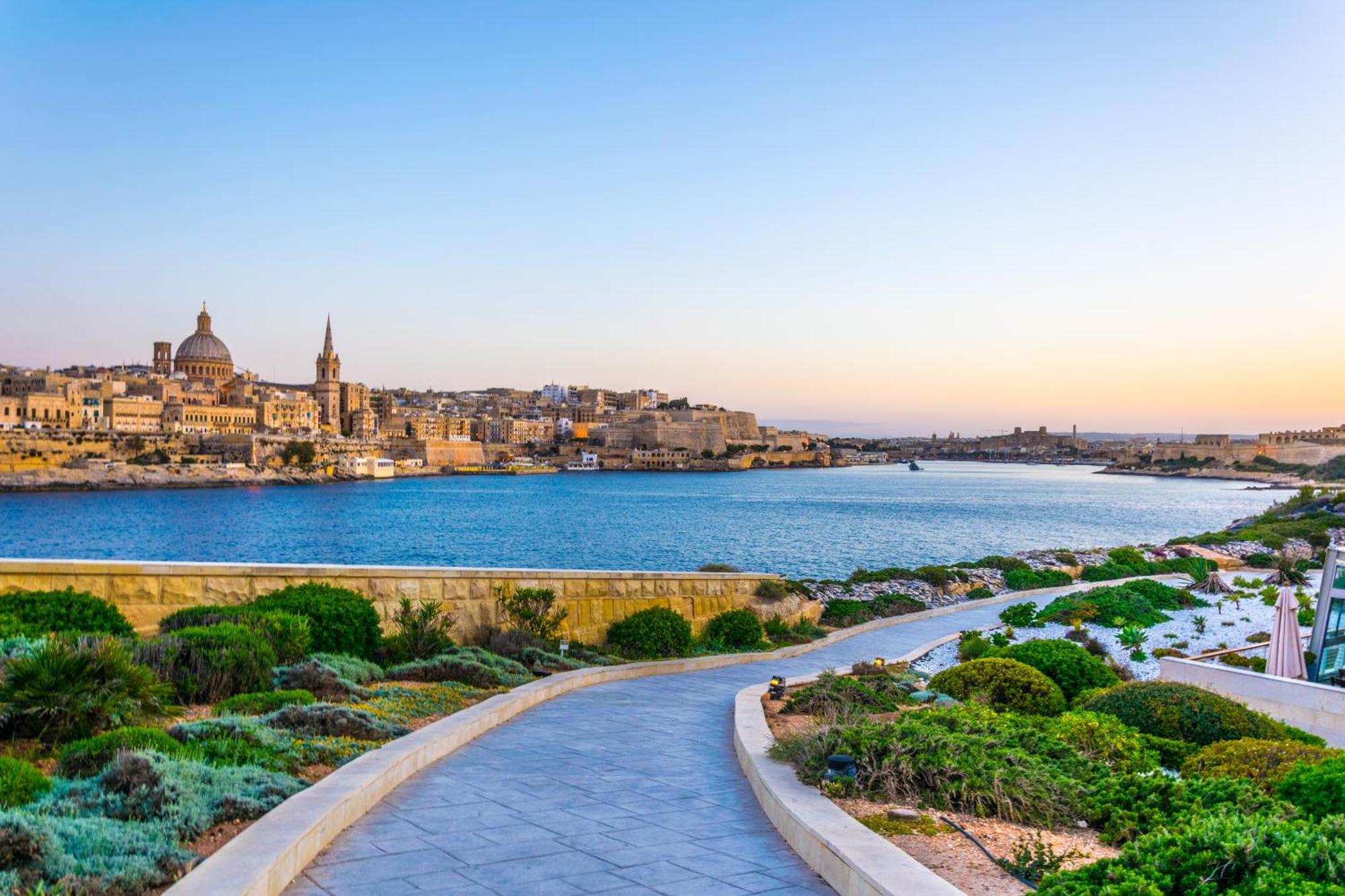La88 Bayview Iii Apartment Sliema