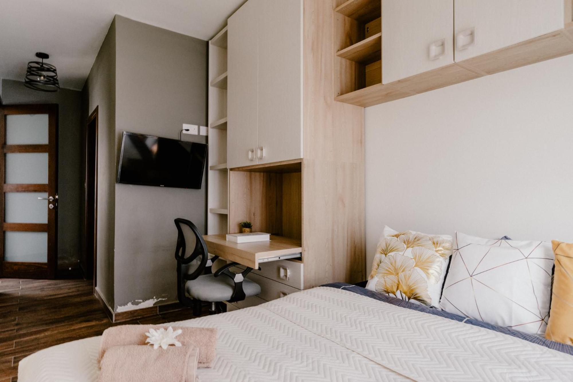 Apartment La88 Bayview Iii *